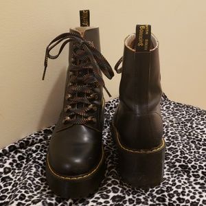 Leona Dr. Martens moto/combat boot